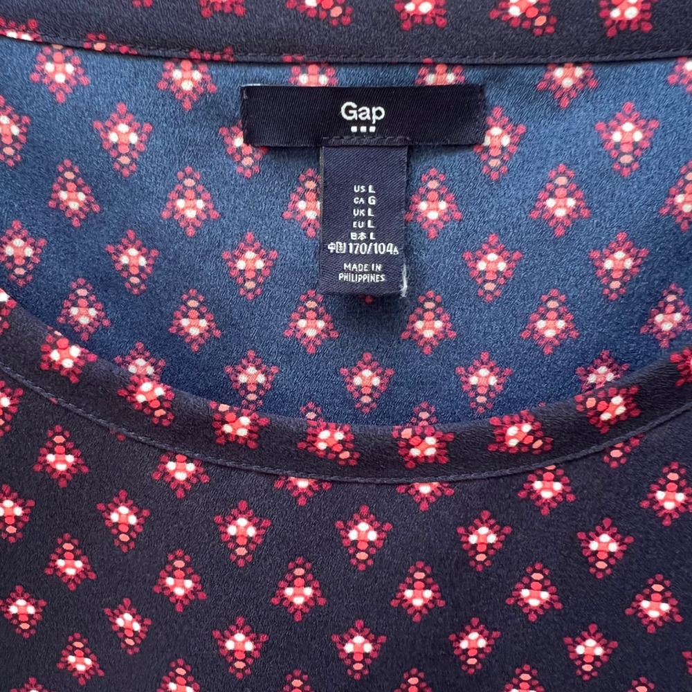 Gap Women Navy Pink Shades Diamond Print Scoop Neck High Low Blouse. EUC - Picture 2 of 6